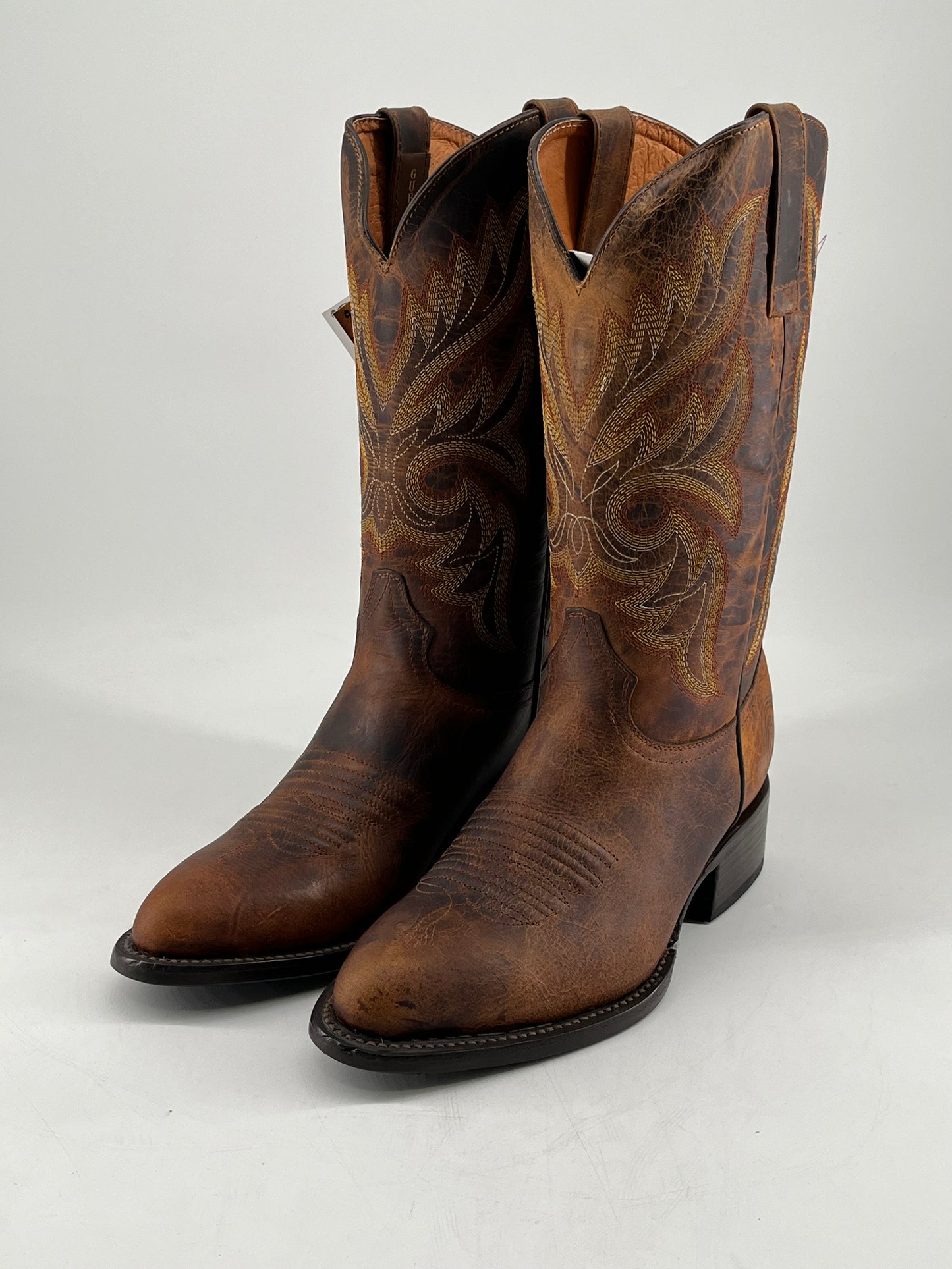Gurava Oval  Cowboy Boot