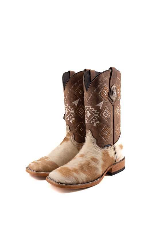 Men's Cowhide Boots Size 6 Box 4 **AS SEEN ON IMAGE**